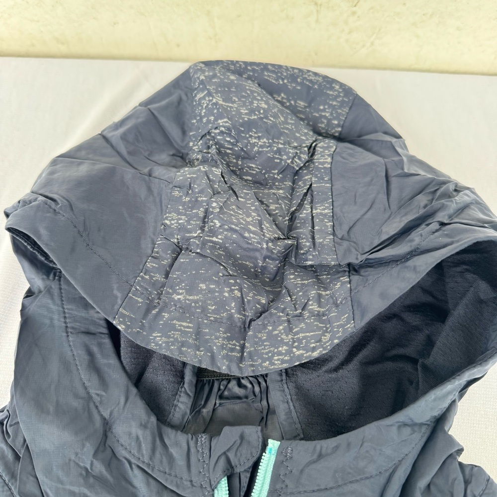 SMARTWOOL PhD Ultra Sport Vest with Hood - Merino Wool Blend - Women's SMALL - Picture 9 of 12